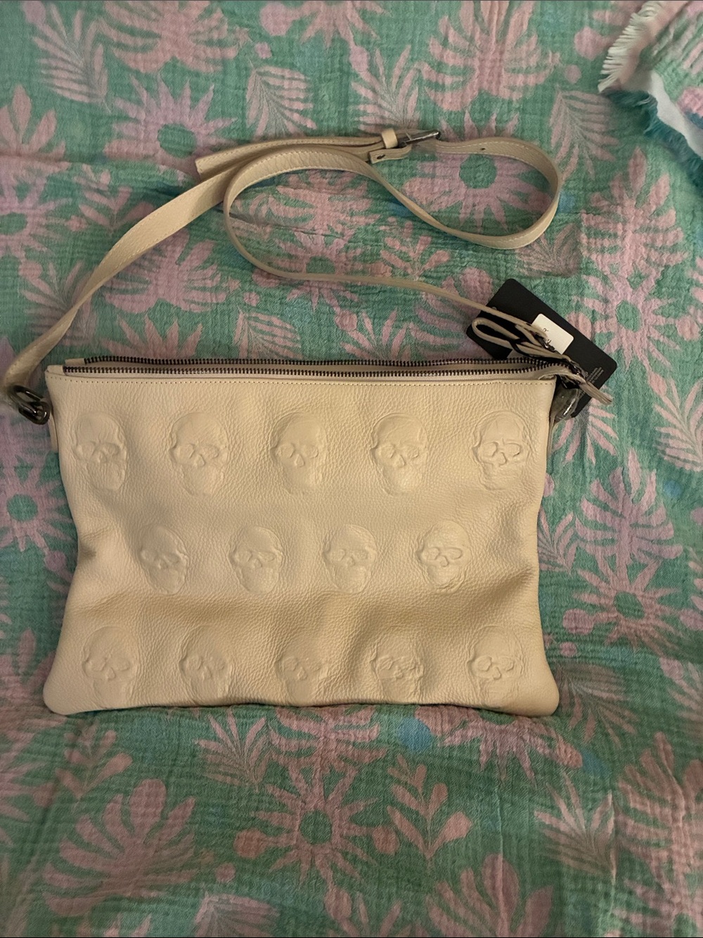 I Opelle Skull Ivory Leather Crossbody Bag with Adjustable Strap NWT